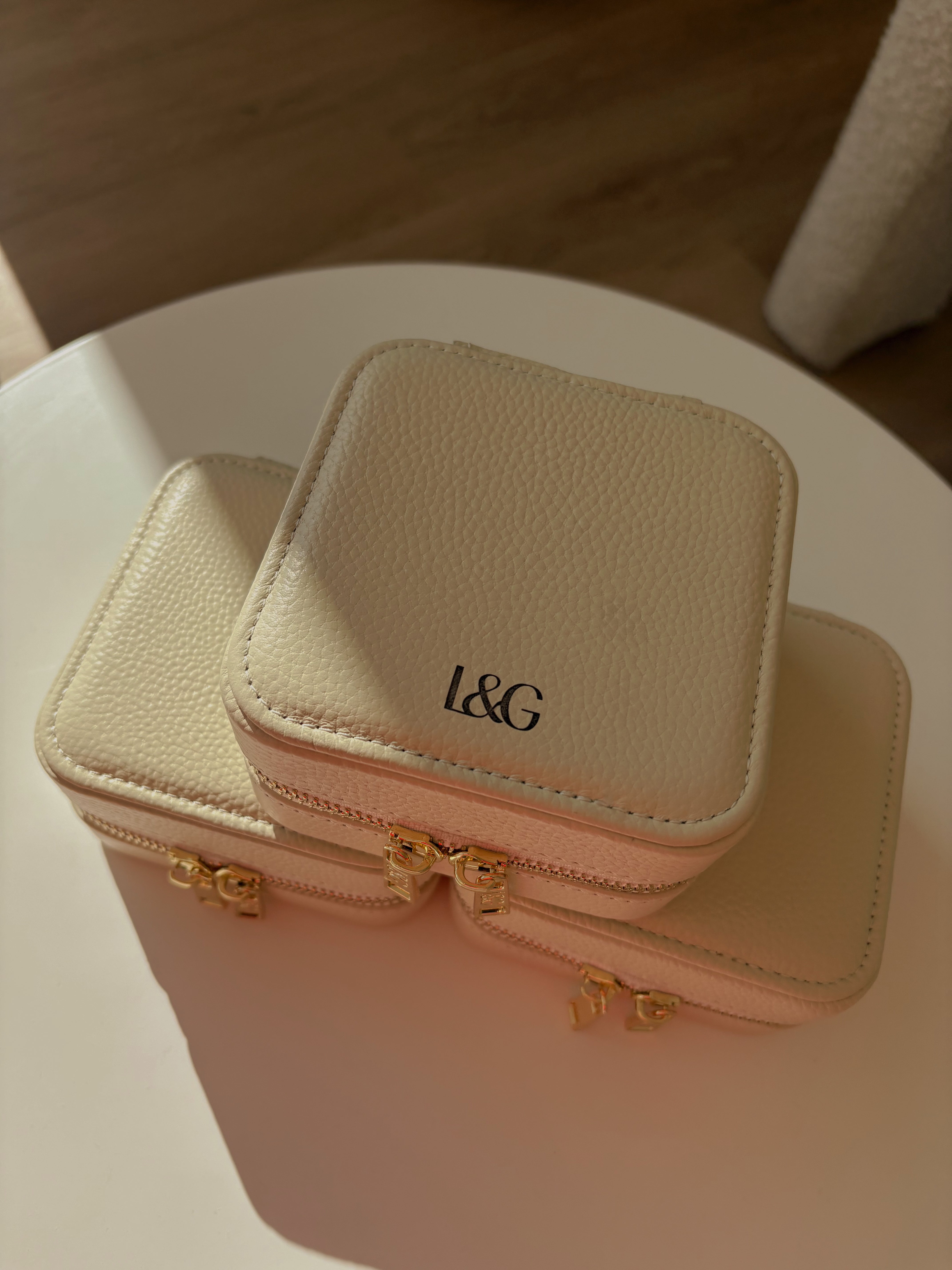 Square Jewelry Case – Lavender & Grace Designs Inc.